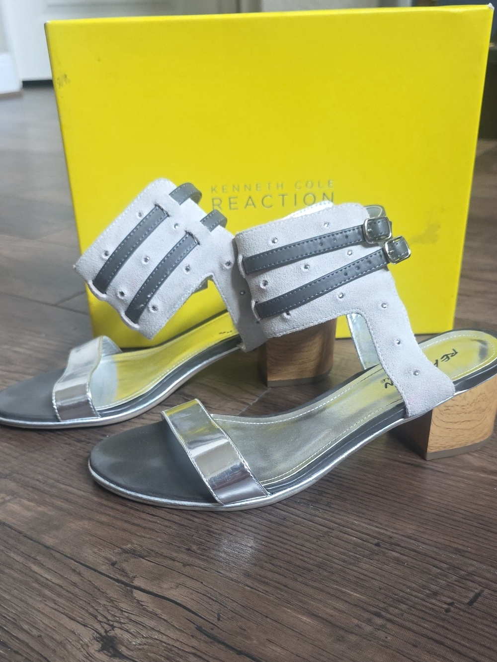 Kenneth Cole Reaction White and Silver Block Heel Sandals